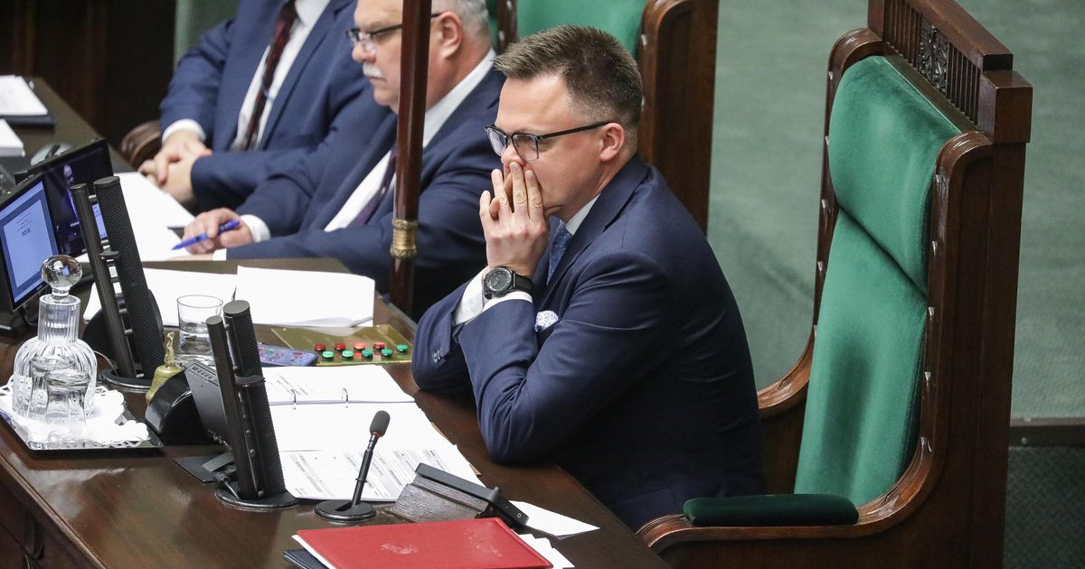 Sondaż przed majówką. Dla niektórych polityków nie będzie to czas radości