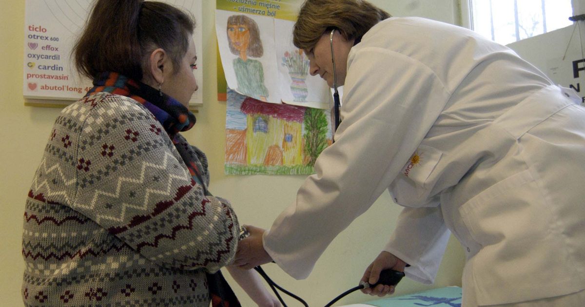 Wzrost, waga i papierosy. O co kłócą się lekarze z NFZ?