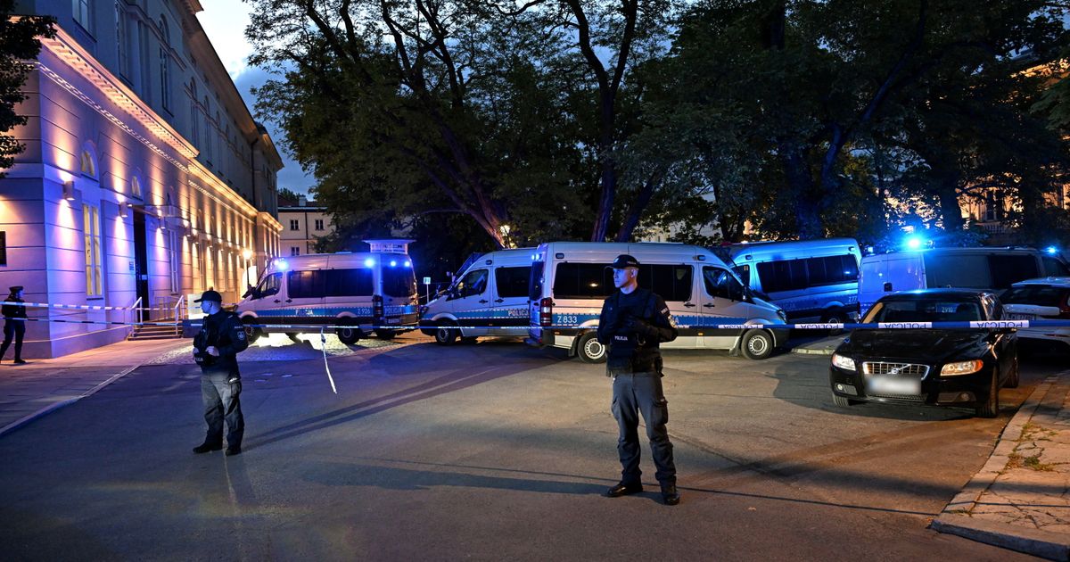 Atak siekierą na Uniwersytecie Warszawskim. Student prawa usłyszał zarzuty
