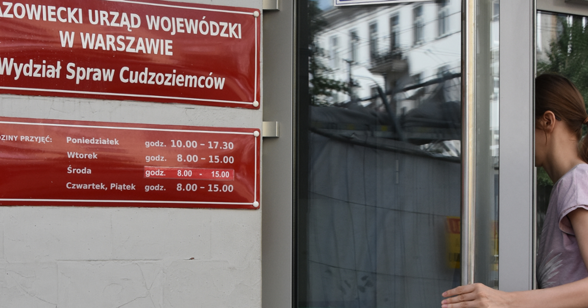 Polska druga w UE pod względem Niebieskich Kart dla imigrantów. To kapitalna wiadomość
