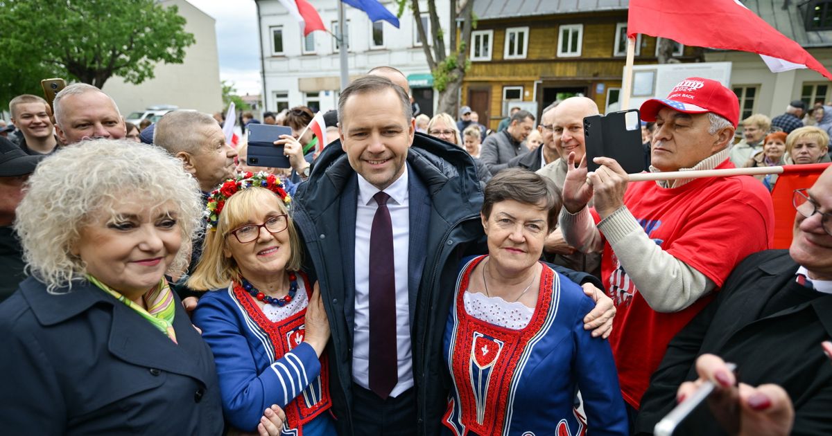 Nawrocki ujawnia oświadczenie majątkowe. Tyle zapłacił Jerzemu Ż. za kawalerkę