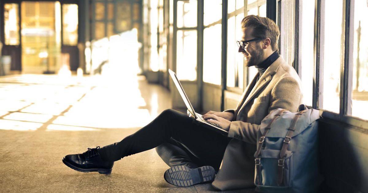 Telewizja online vs. tradycyjna – kto wygrywa walkę o widza w Polsce?